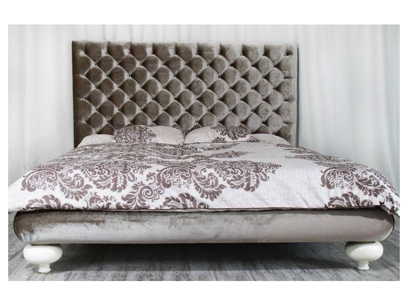 кровать с высоким изголовьем grande letto в Сыктывкаре