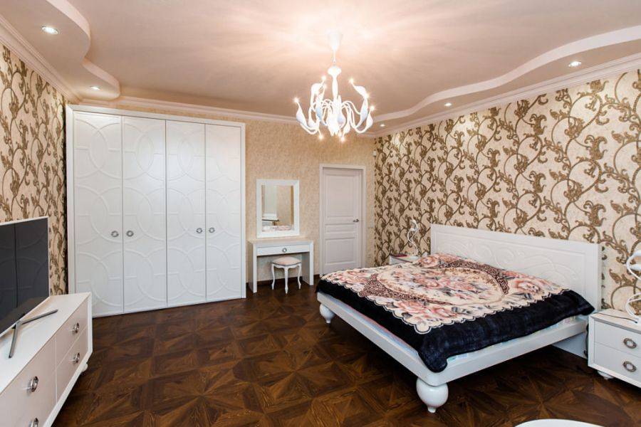 белая спальня для девочки в Сыктывкаре