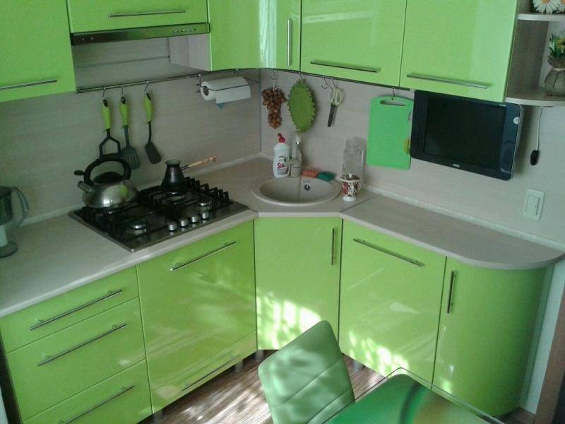 кухонный гарнитур угловой в Сыктывкаре