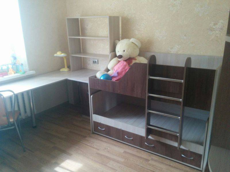 детская с рабочим столом в Сыктывкаре