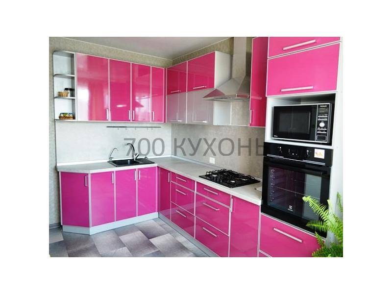 угловая розовая кухня в Сыктывкаре