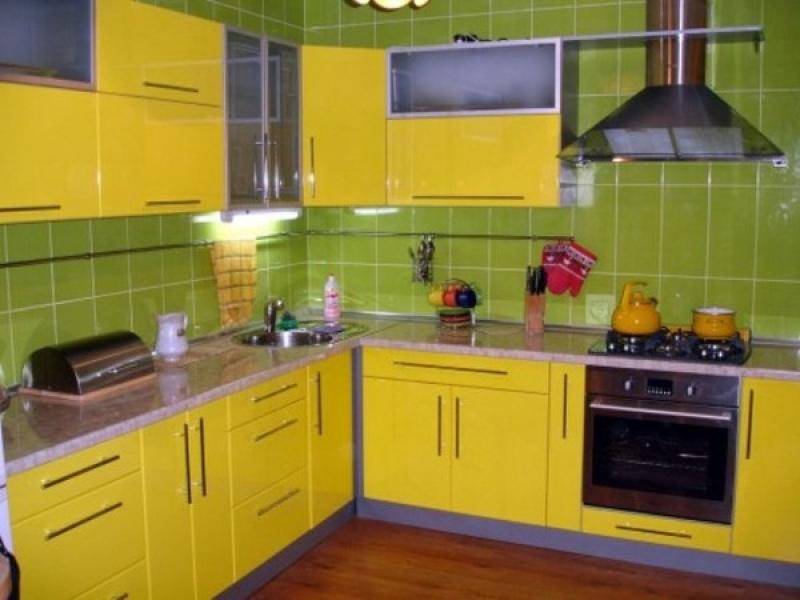 кухонный гарнитур угловой в Сыктывкаре