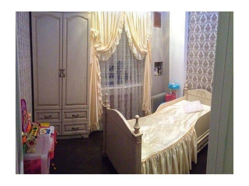 комплект мебели в детскую комнату из массива дуба в Сыктывкаре