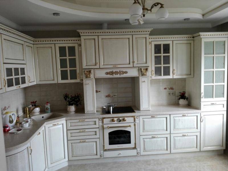 угловая кухня классика в Сыктывкаре