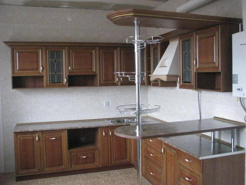 кухня угловая с барной стойкой в Сыктывкаре