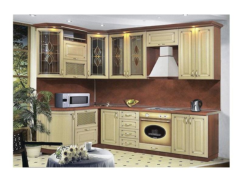 светлая классическая кухня 25 в Сыктывкаре