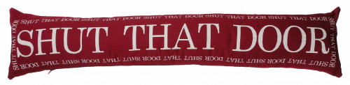 подушка с надписью shut that door в Сыктывкаре