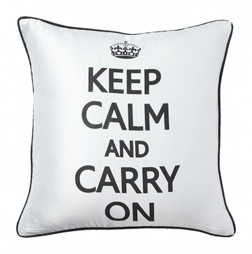 подушка с надписью keep calm and carry on в Сыктывкаре